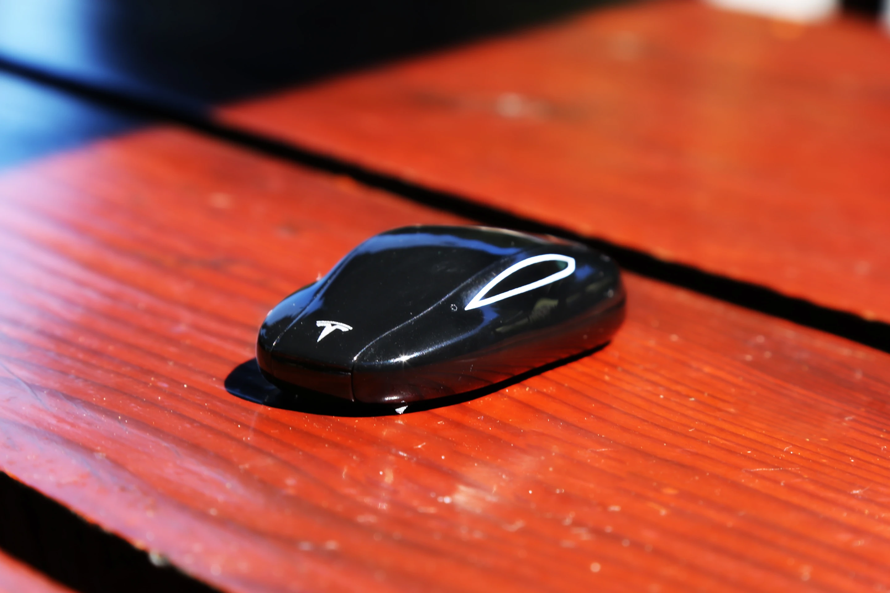 Even the scale model keyfob is cool (Photo: Angus MacKenzie/gizmag.com)