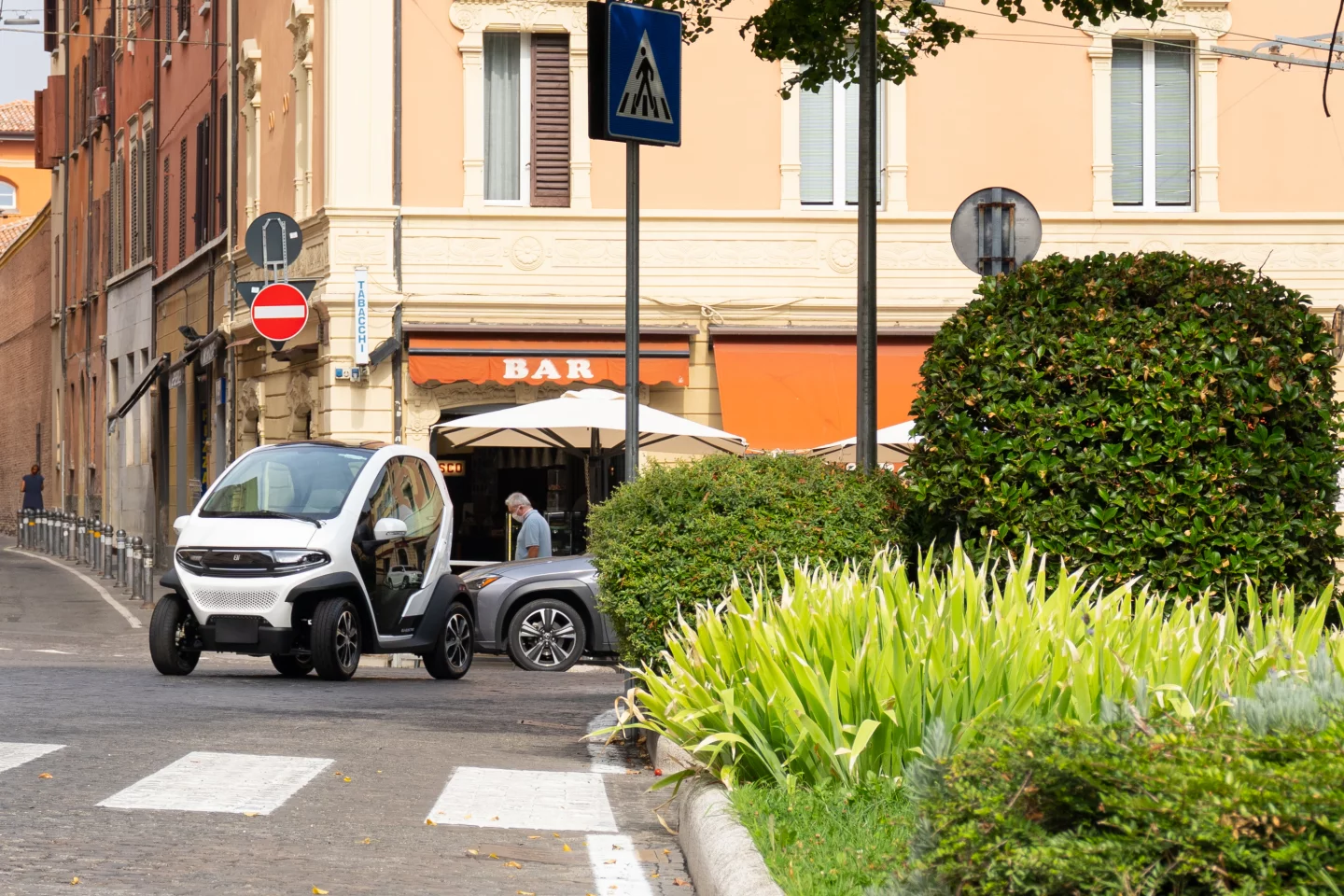 The Zero NEV is limited to a top speed of 25 mph