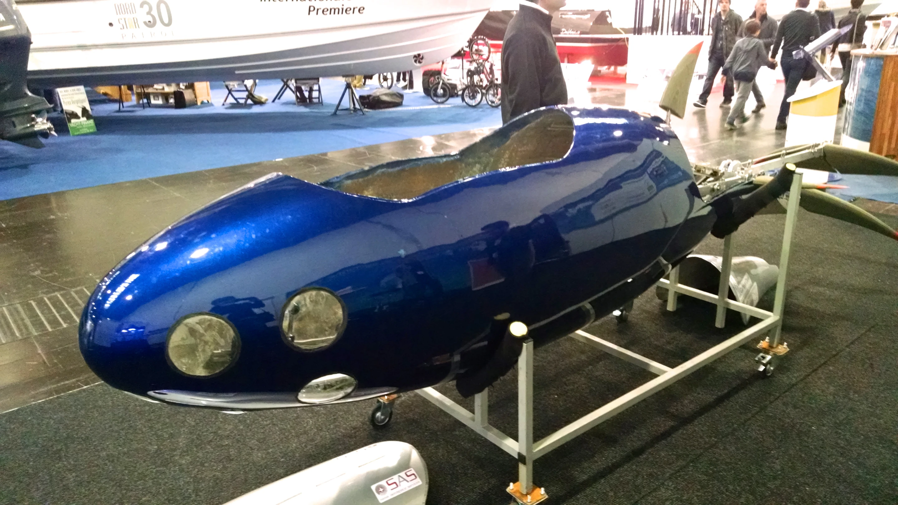 A project of Rhine-Waal University of Applied Sciences, the INIA human-powered submarine mimics the movement of a dolphin (Photo: C.C. Weiss/Gizmag)