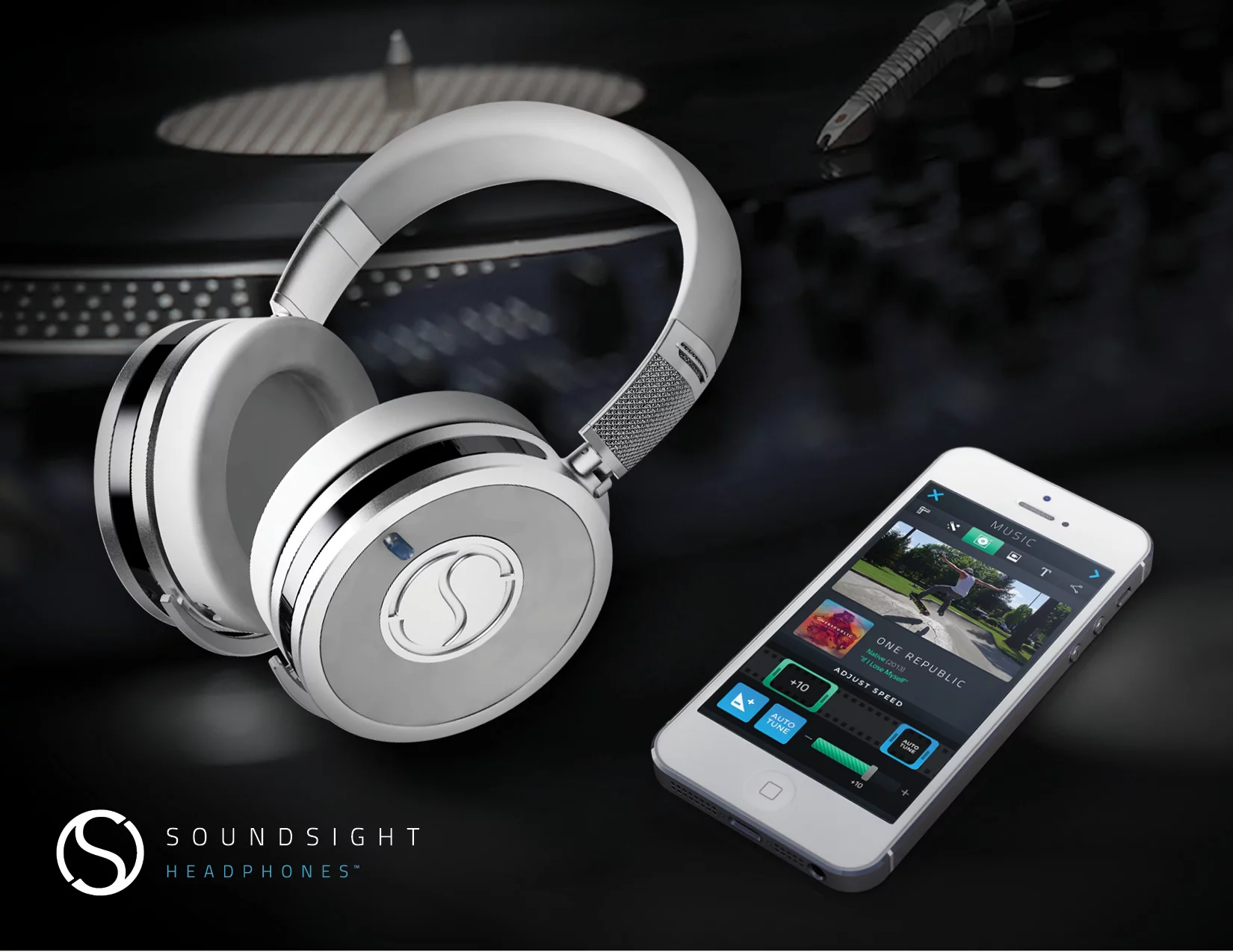 The Soundsight headphones feature an integrated camera with a CCD sensor capable of recording 1080p HD video