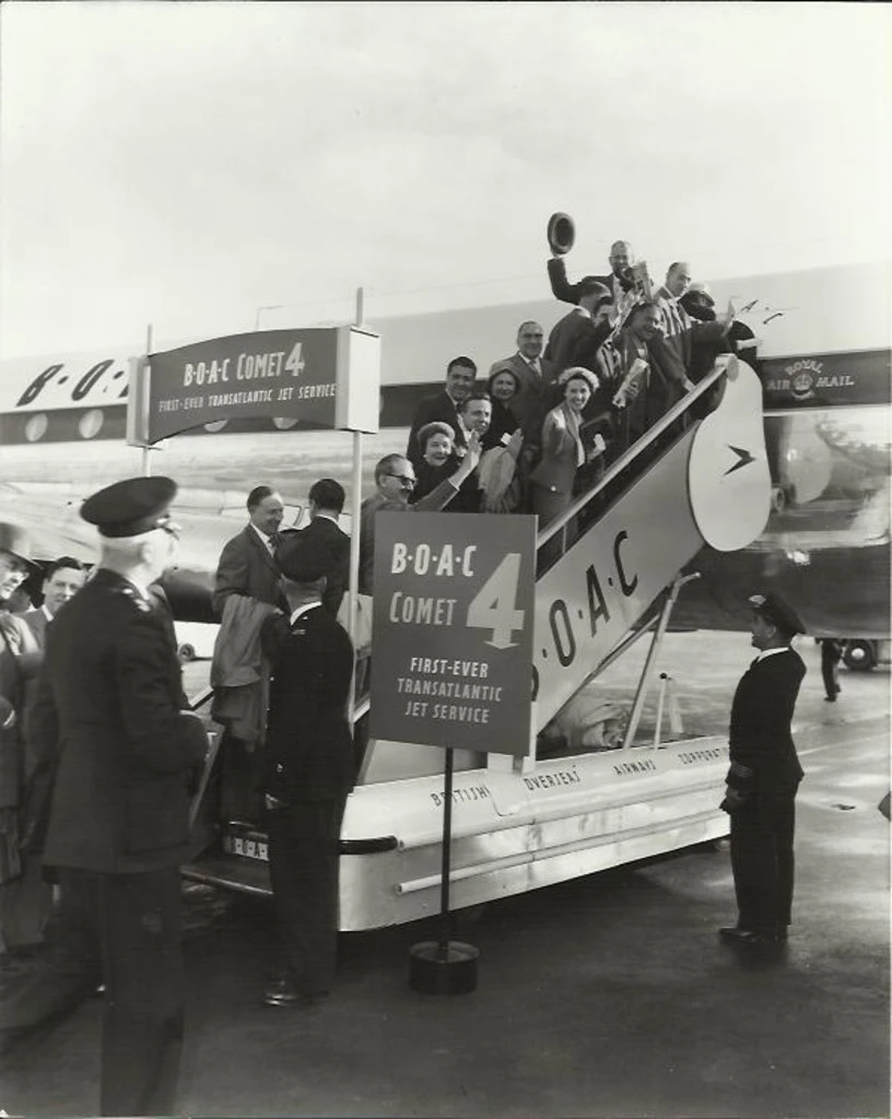 BOAC De Havilland DH106 Comet 4