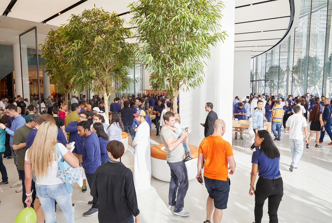Inside the Apple Store