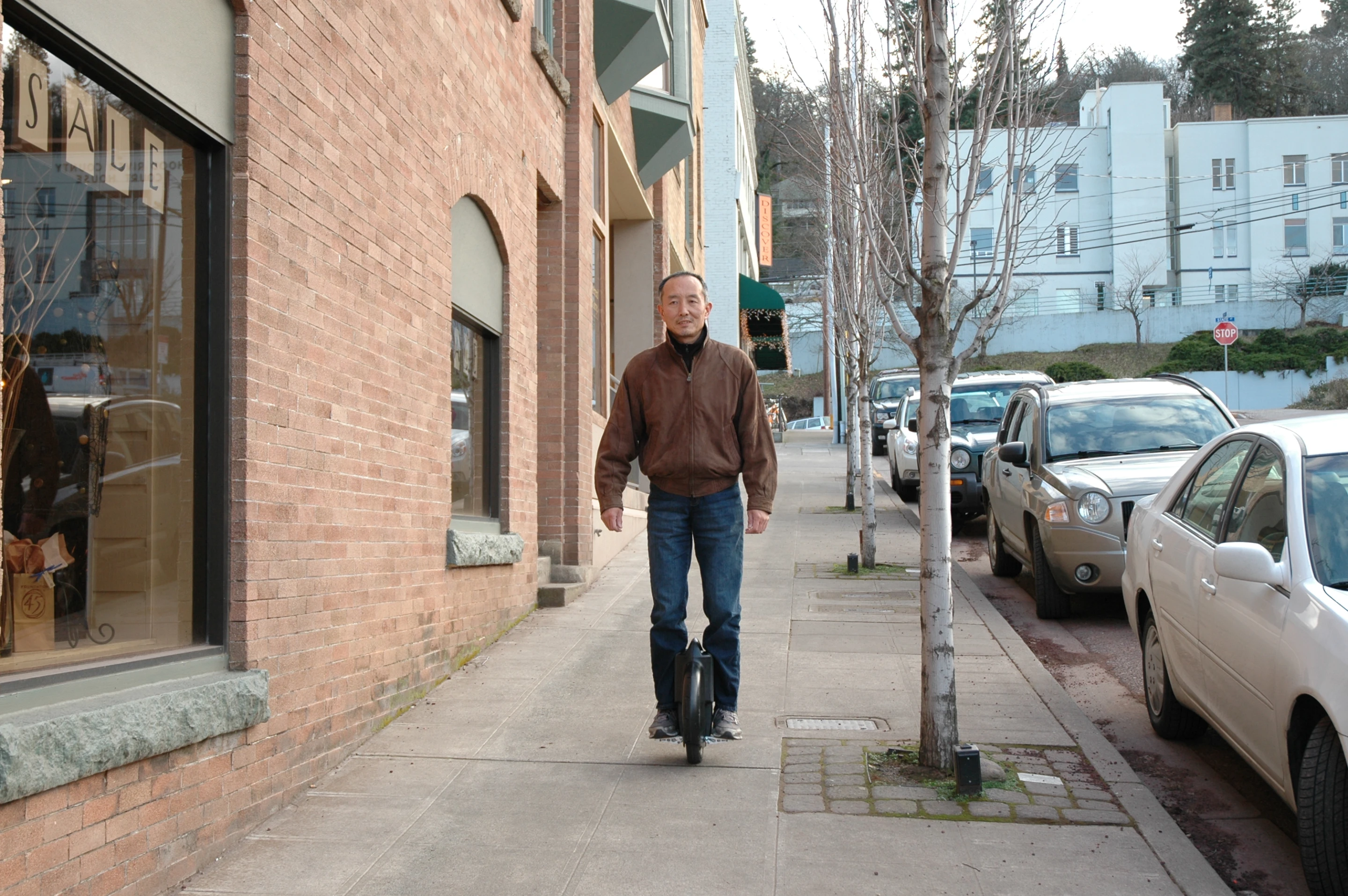 The Solowheel electric unicycle from Inventist - going downhill returns energy to the battery