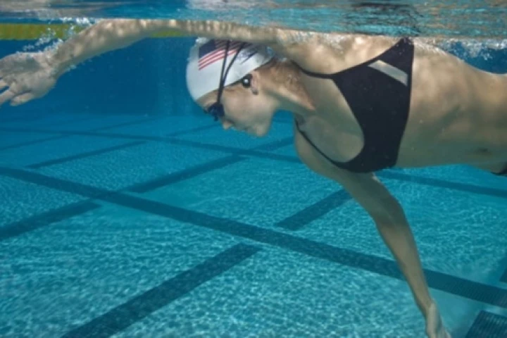 Natalie Coughlin puts the iSH2 to the test