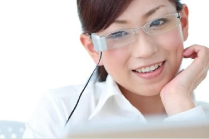 Wink Glasses set to remind those forgetful blinkers