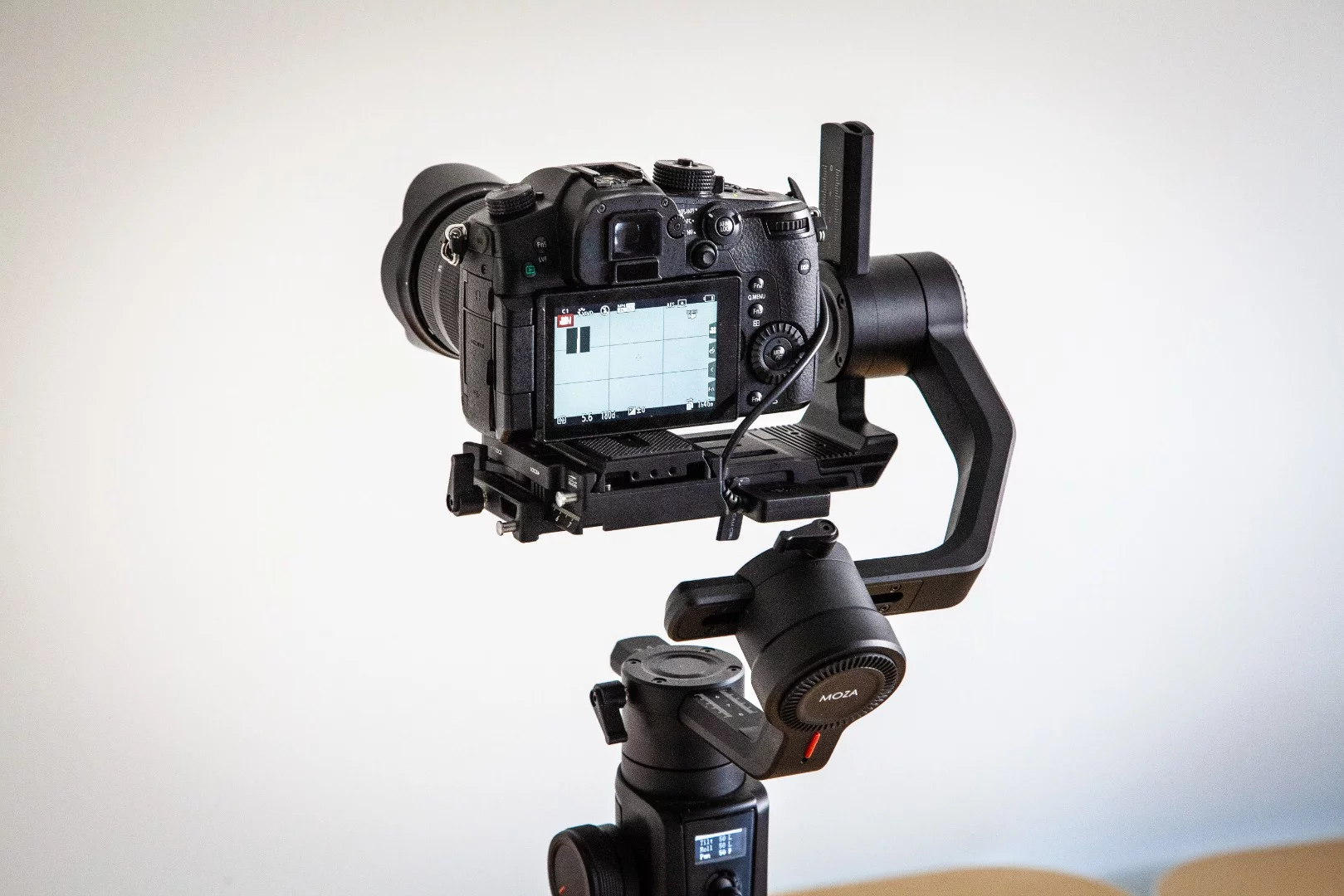 Unrestricted view of the rear screen is a huge step forward over the Air