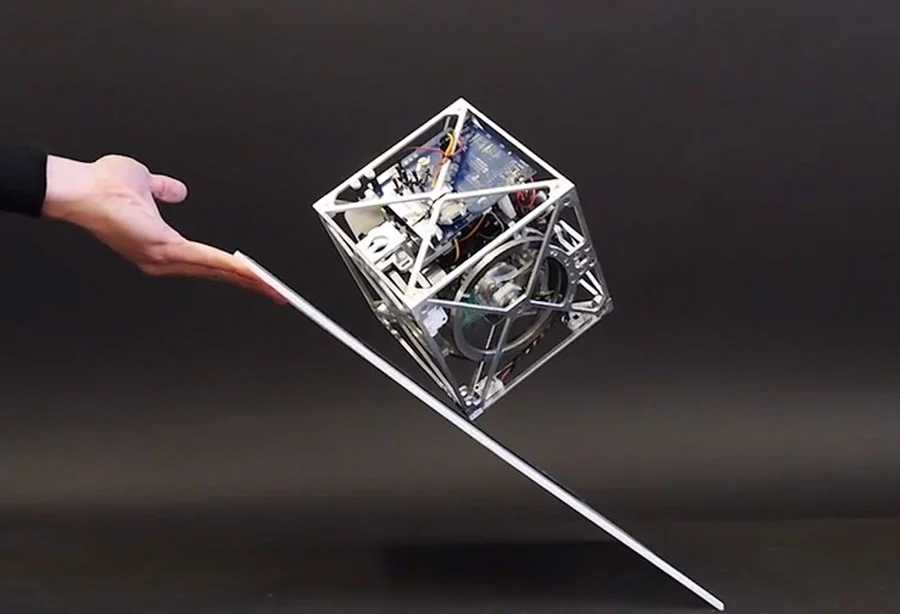 Cubli stays balanced even on a tilted surface