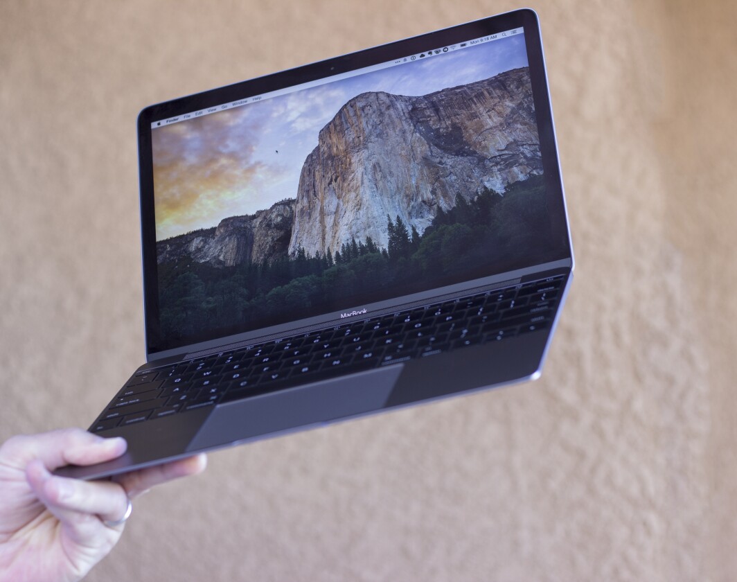 The ultra-light (921 g / 2.03 lb) new MacBook (Photo: Will Shanklin/Gizmag.com)