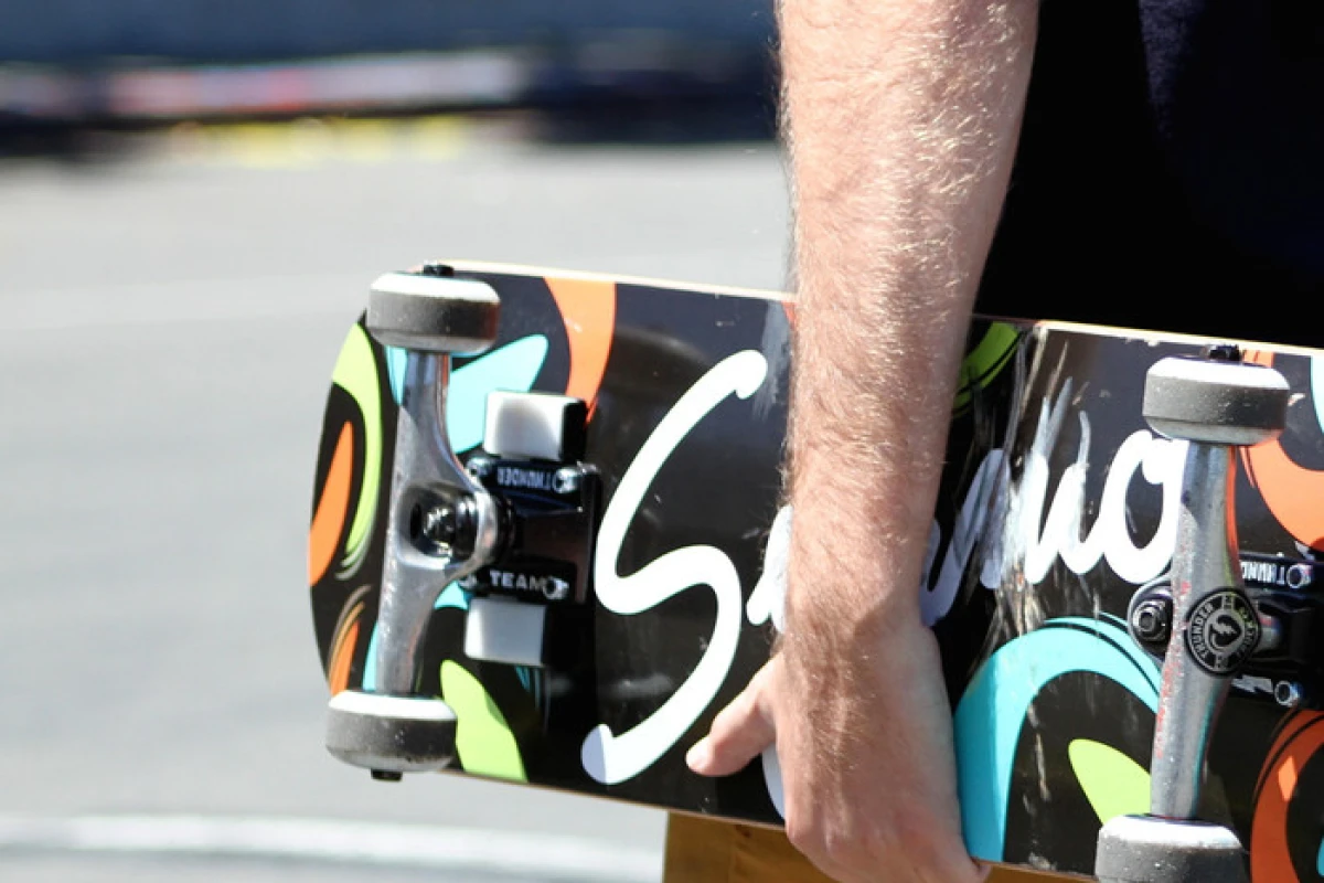 The Syrmo tracker is designed to replace the riser pad under the truck, meaning it can gauge statistics like air and distance without impacting the dynamics of the board