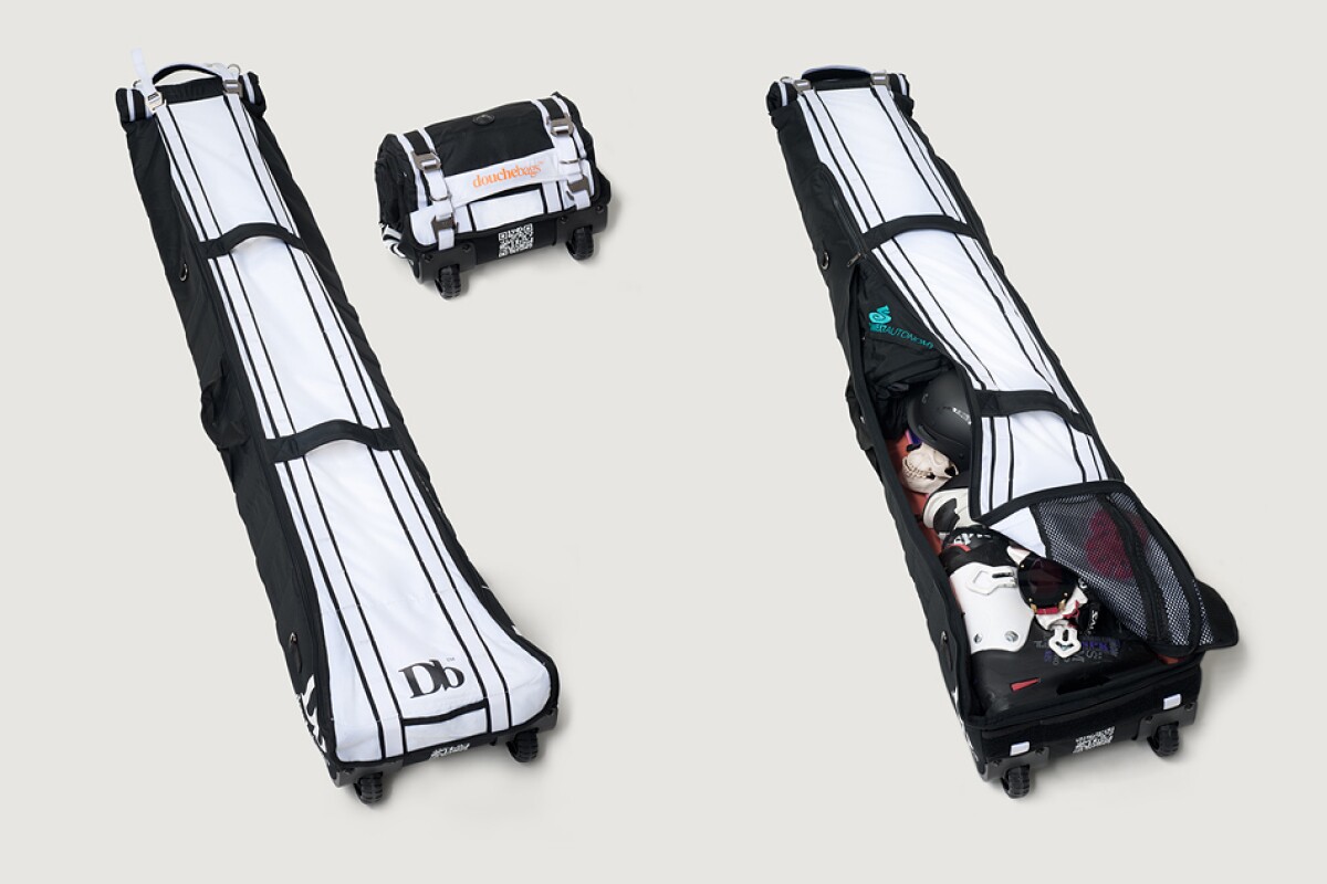 Douchebag designed to transport skis with ease