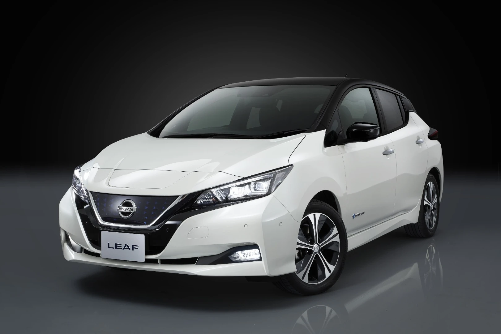 The pointy nose of the Nissan Leaf is more attractive and aerodynamic than before