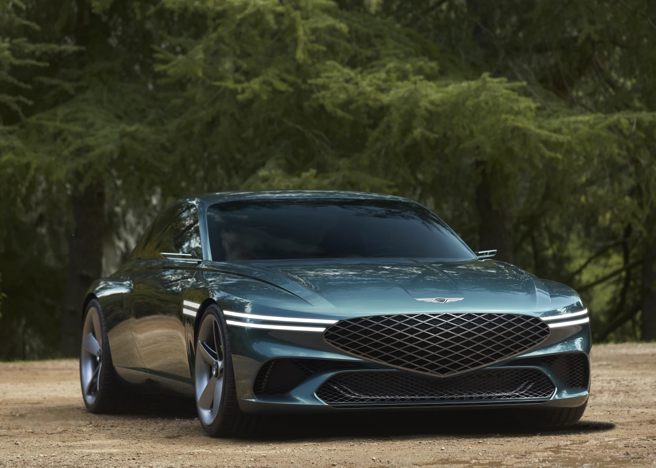 The X Concept looks out at the world through thin, sharp Two Line headlights