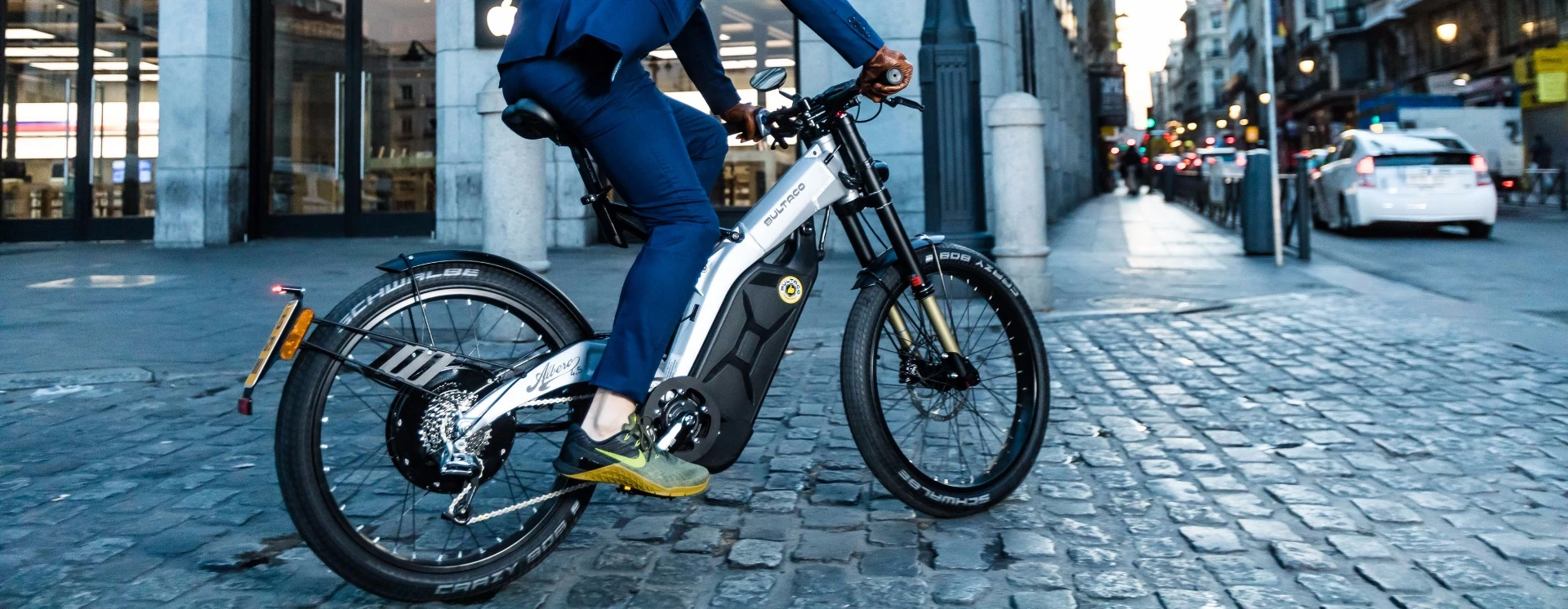 The Albero benefits from adjustable front fork suspension with 130 mm of travel and a monoshock at the rear with 150 mm of travel