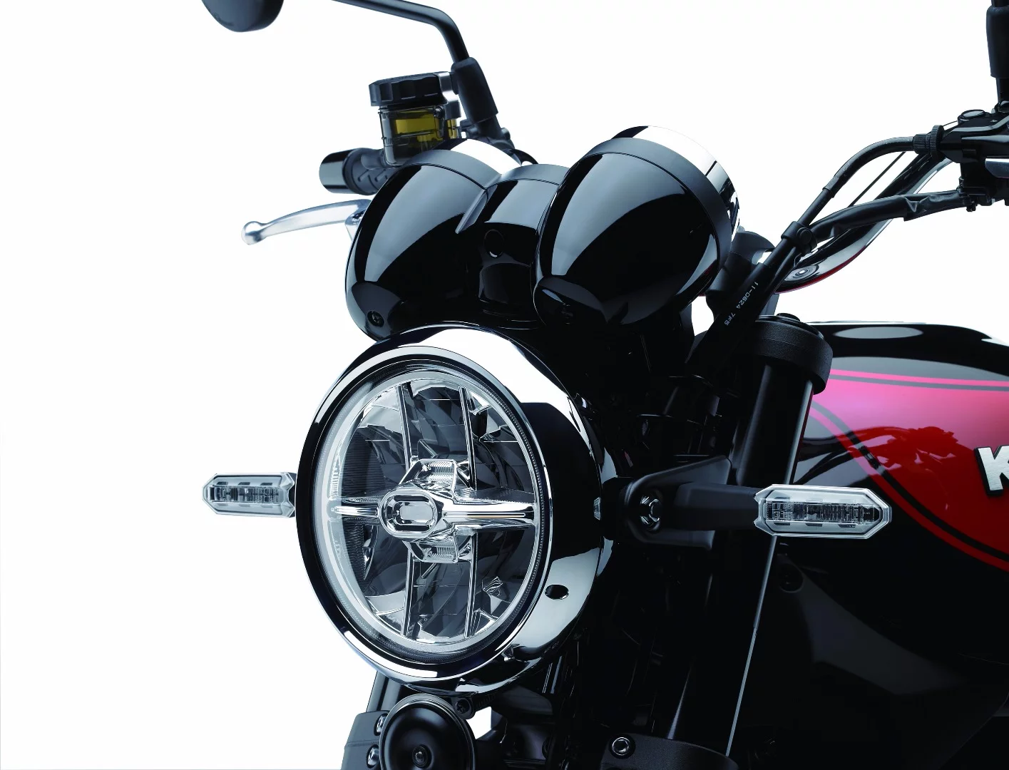 A modern LED headlight for the 2018 Kawasaki Z900RS