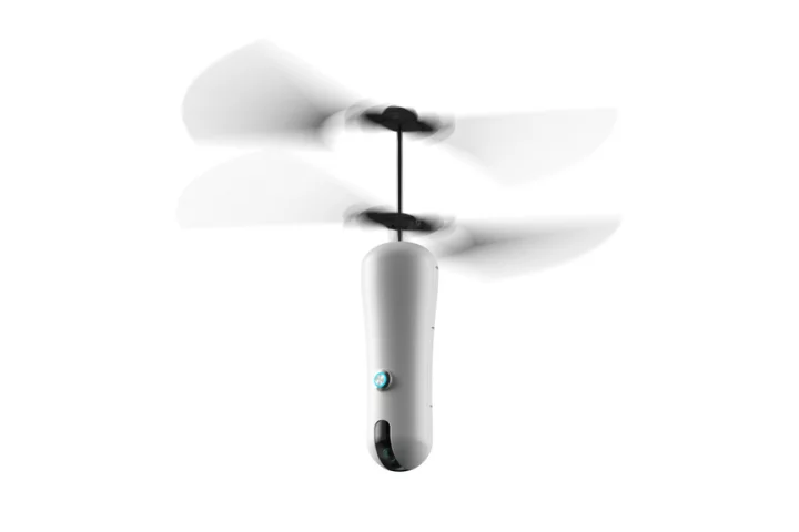 The Roam-e drone features collapsible propellors that fold in against its body for better portability