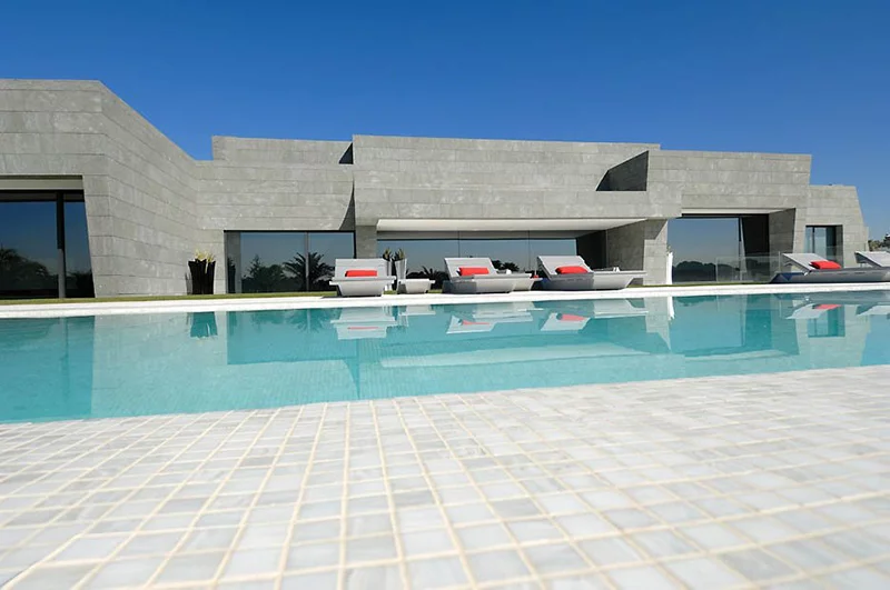 "1001 Nights" private dwelling by architects A-Cero - rear garden area