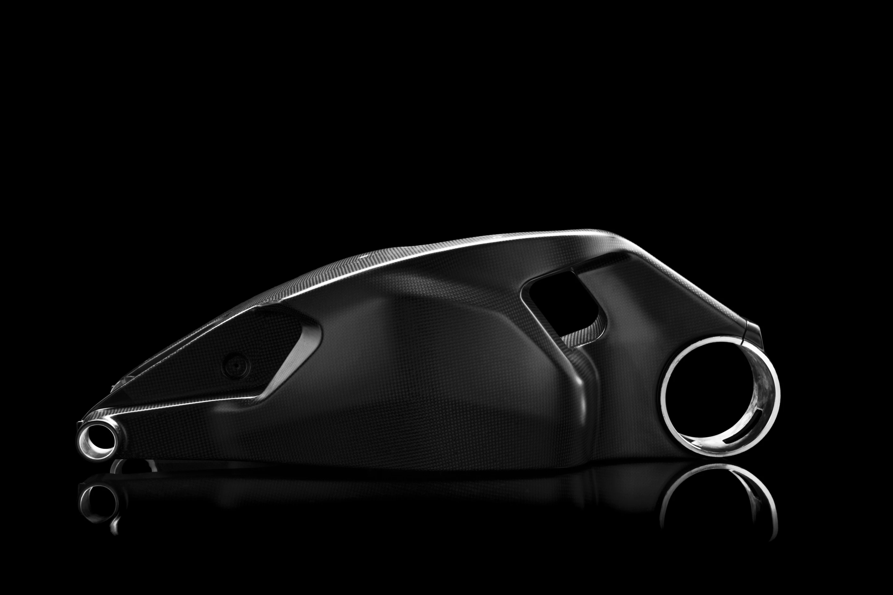 The ultra-lightweight swingarm