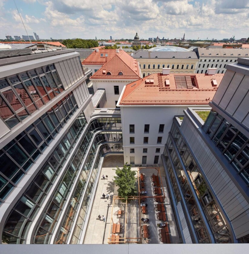 One of the main architectural ambitions for the project was to promote knowledge-sharing and social interaction across the organization