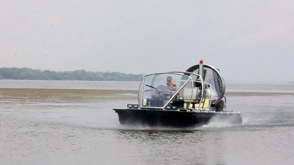 The air pressure in the pontoons can be adjusted as the craft is in motion, depending on whether a hard planing hull or a softer platform is desired