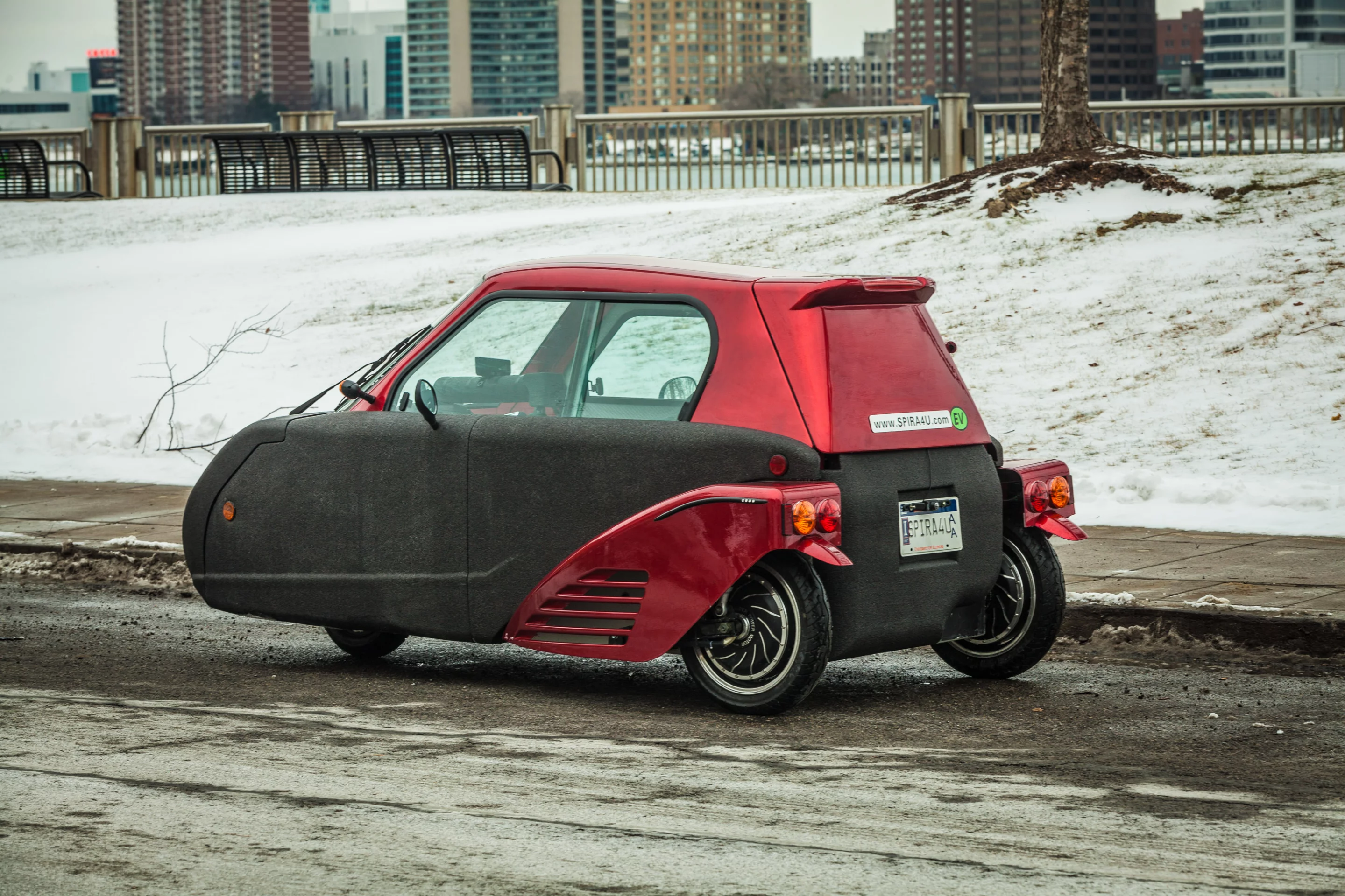 The Spira4U's top speed is limited to 60 mph (96.5 km/h) (Photo: Loz Blain/Gizmag.com)