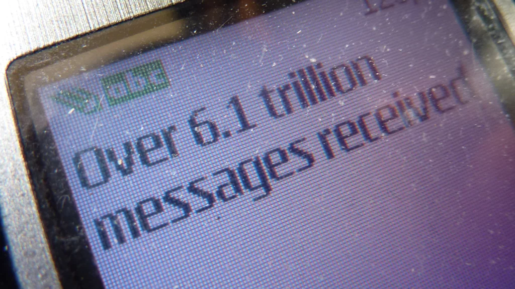 5.3 billion mobile subscribers sent 6.1 trillion text messages in 2010