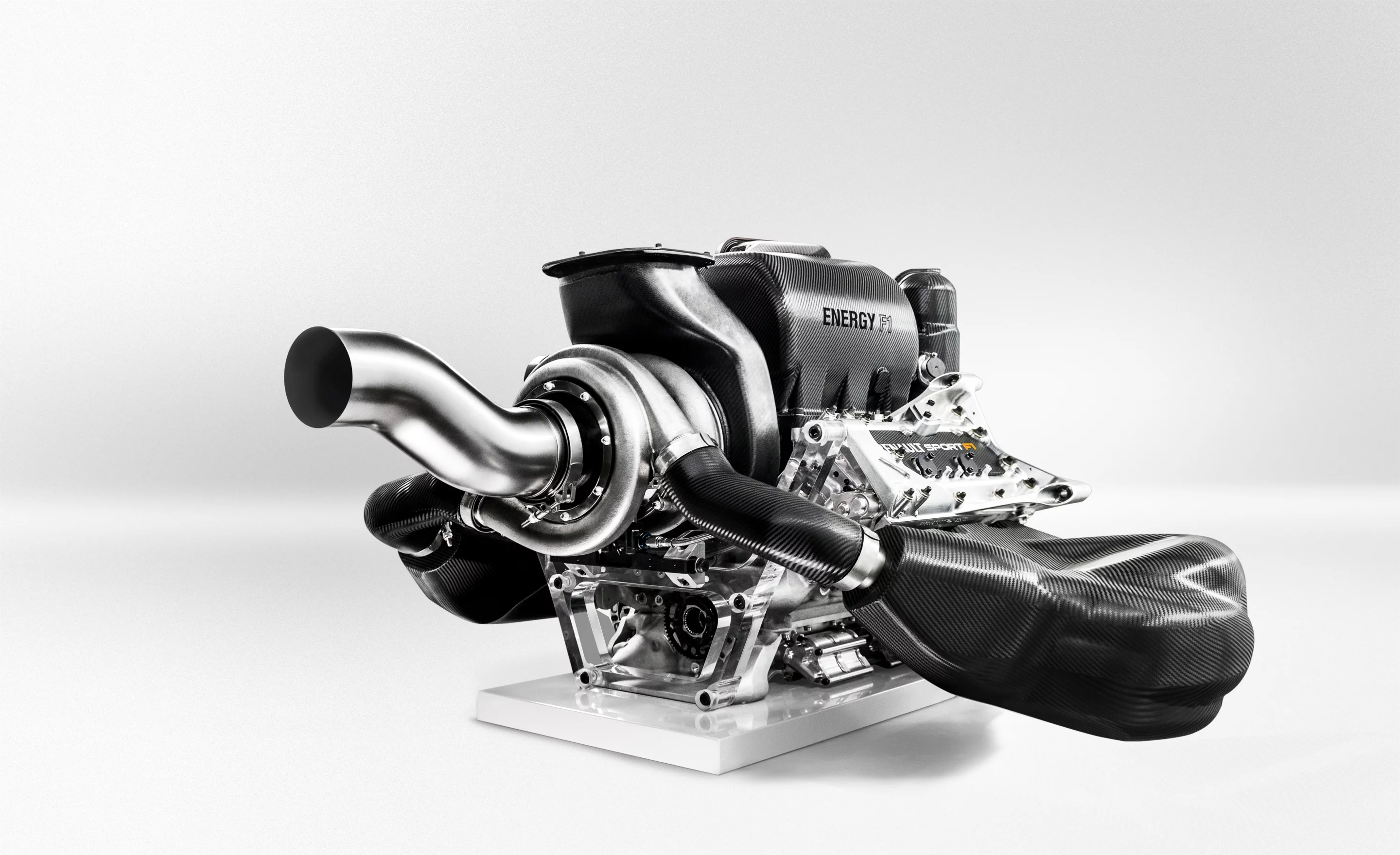The MGU-H thermal unit has ability to speed up or slow down the turbo, resulting in better wastegate management and quicker acceleration in the lower rev cycle