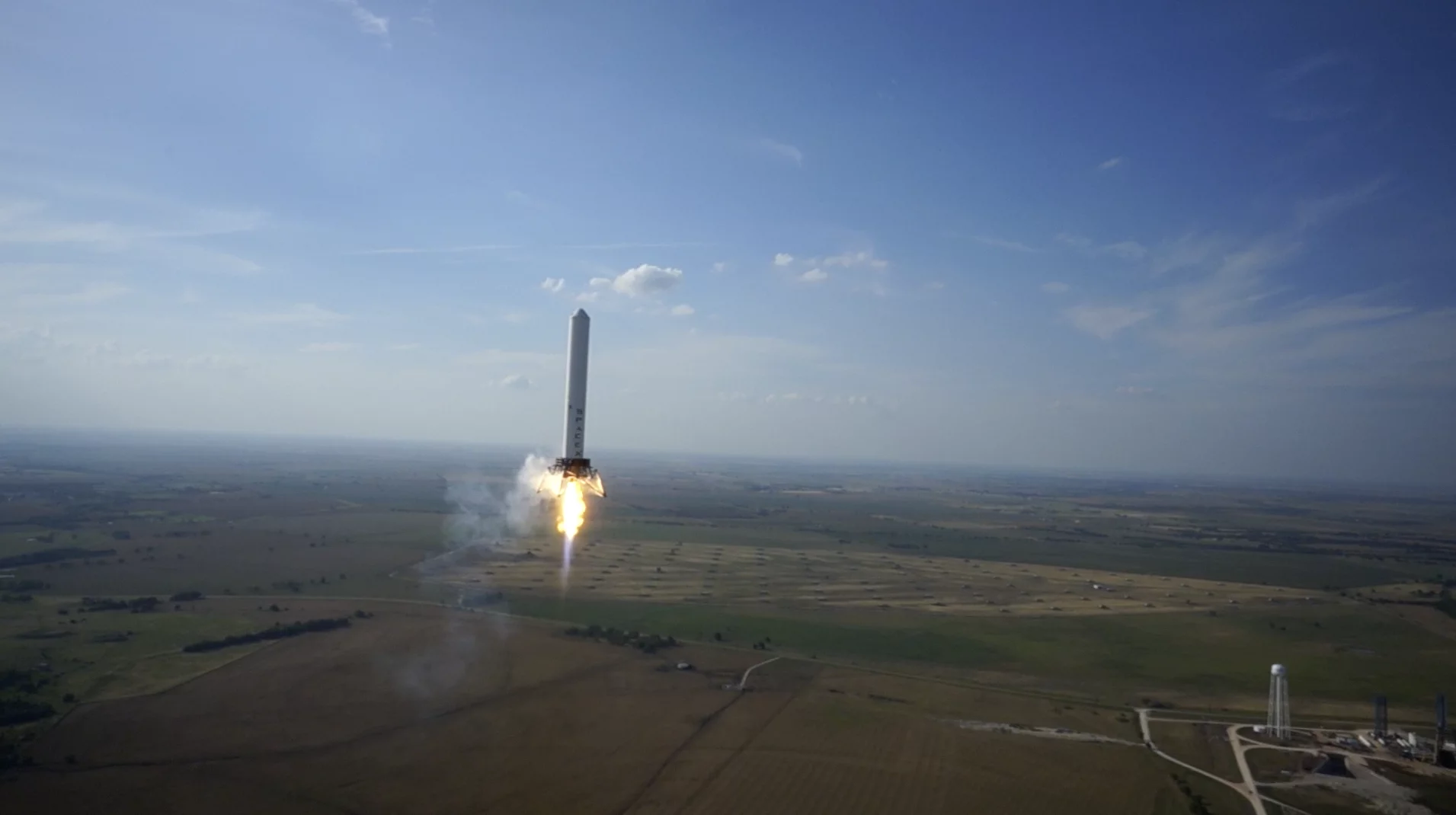 Grasshopper lifting off (Image: SpaceX)