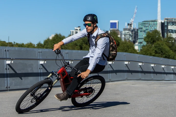 The Stealth P-7 e-bike promises a monster 150 km (93 mi) range