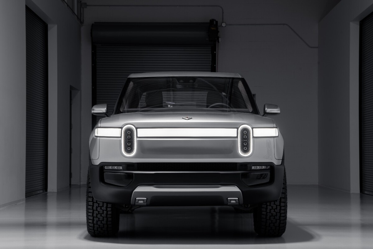 The R1T battery is designed for fast-charging, offering roughly 200 miles in 30 minutes of charging