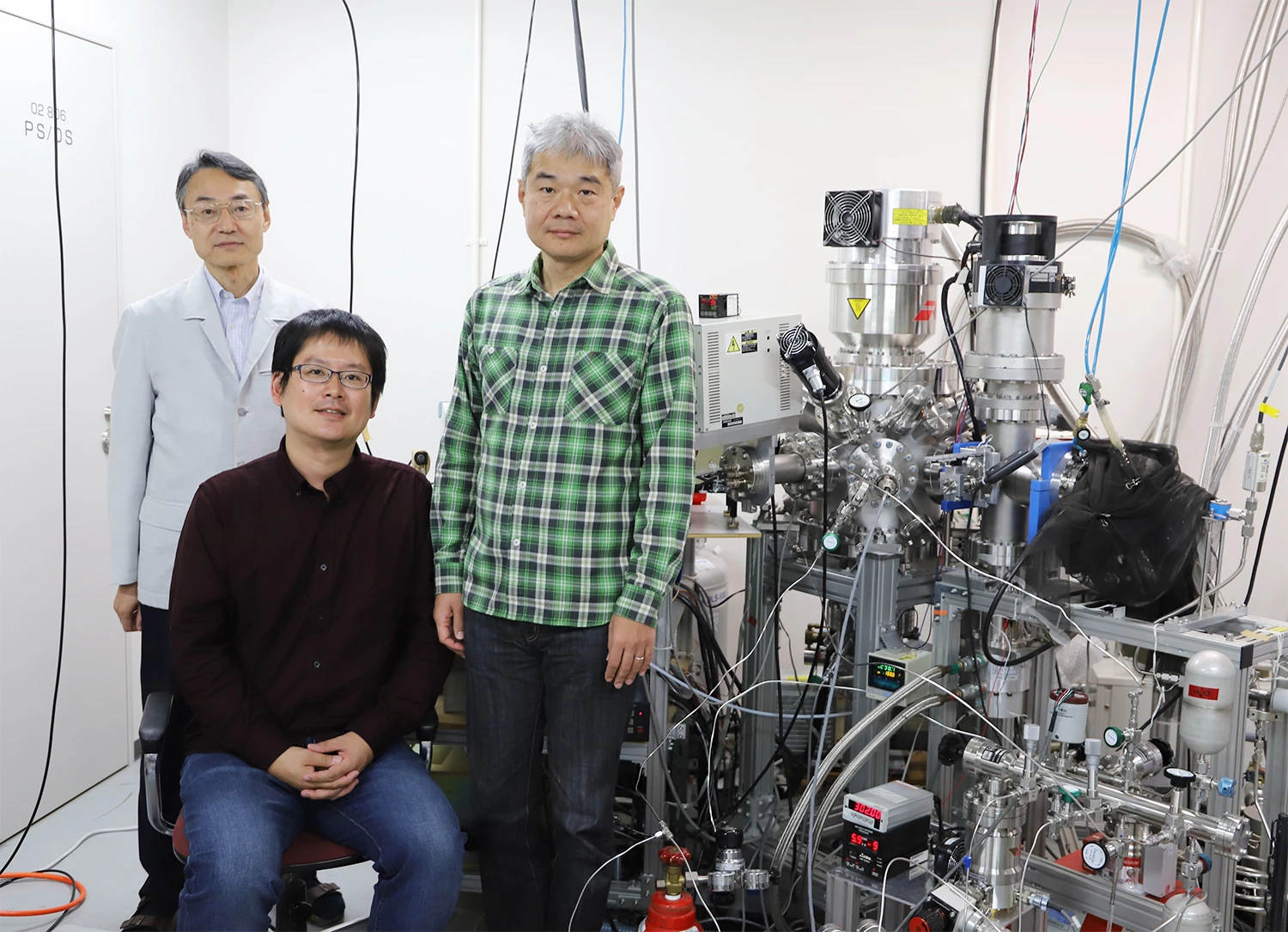 The research team, from left: Akira Kouchi, Yasuhiro Oba, and Naoki Watanabe