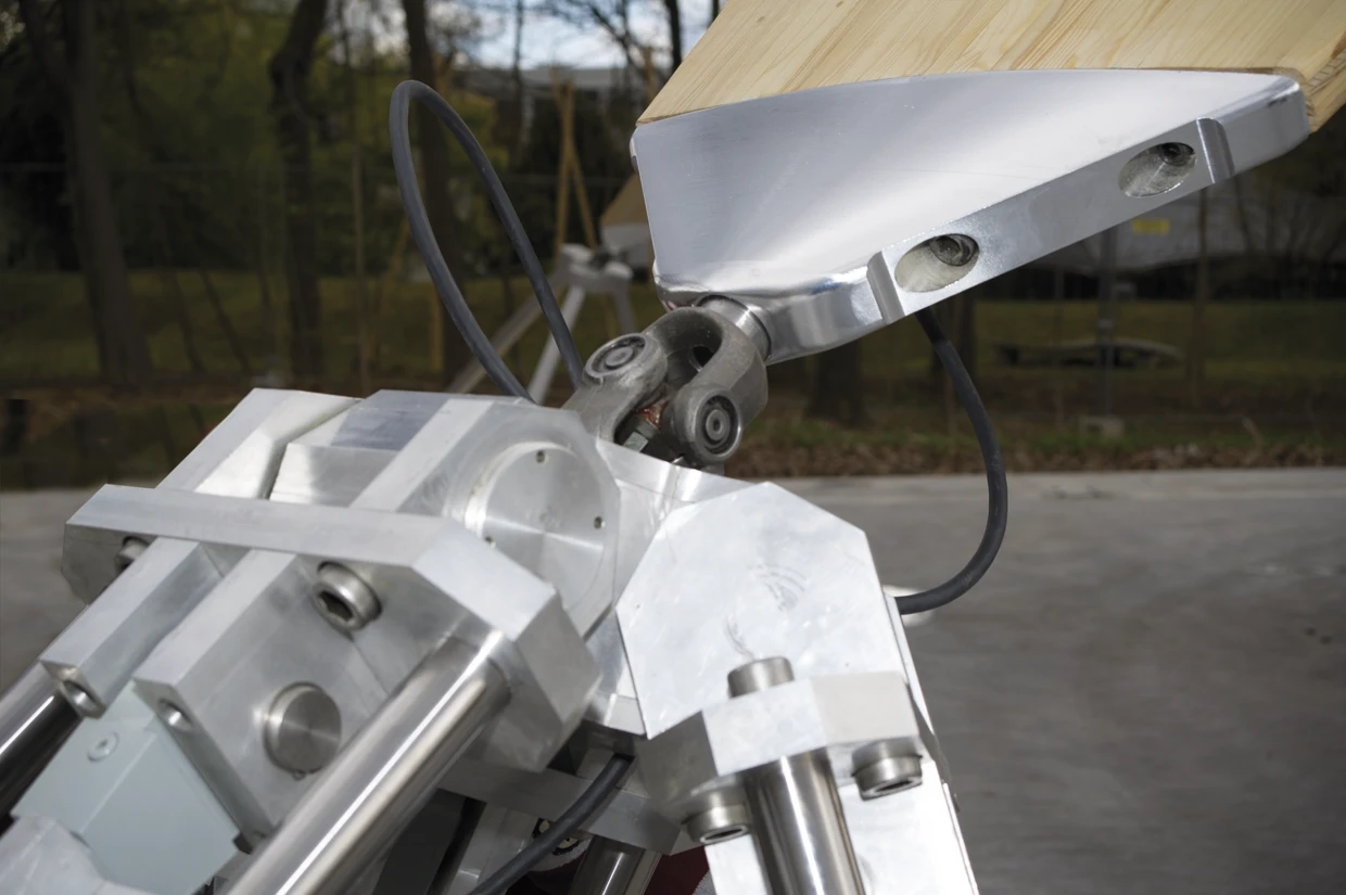 SmartShell features three hydraulic supports (Photo: Bosch Rexroth)