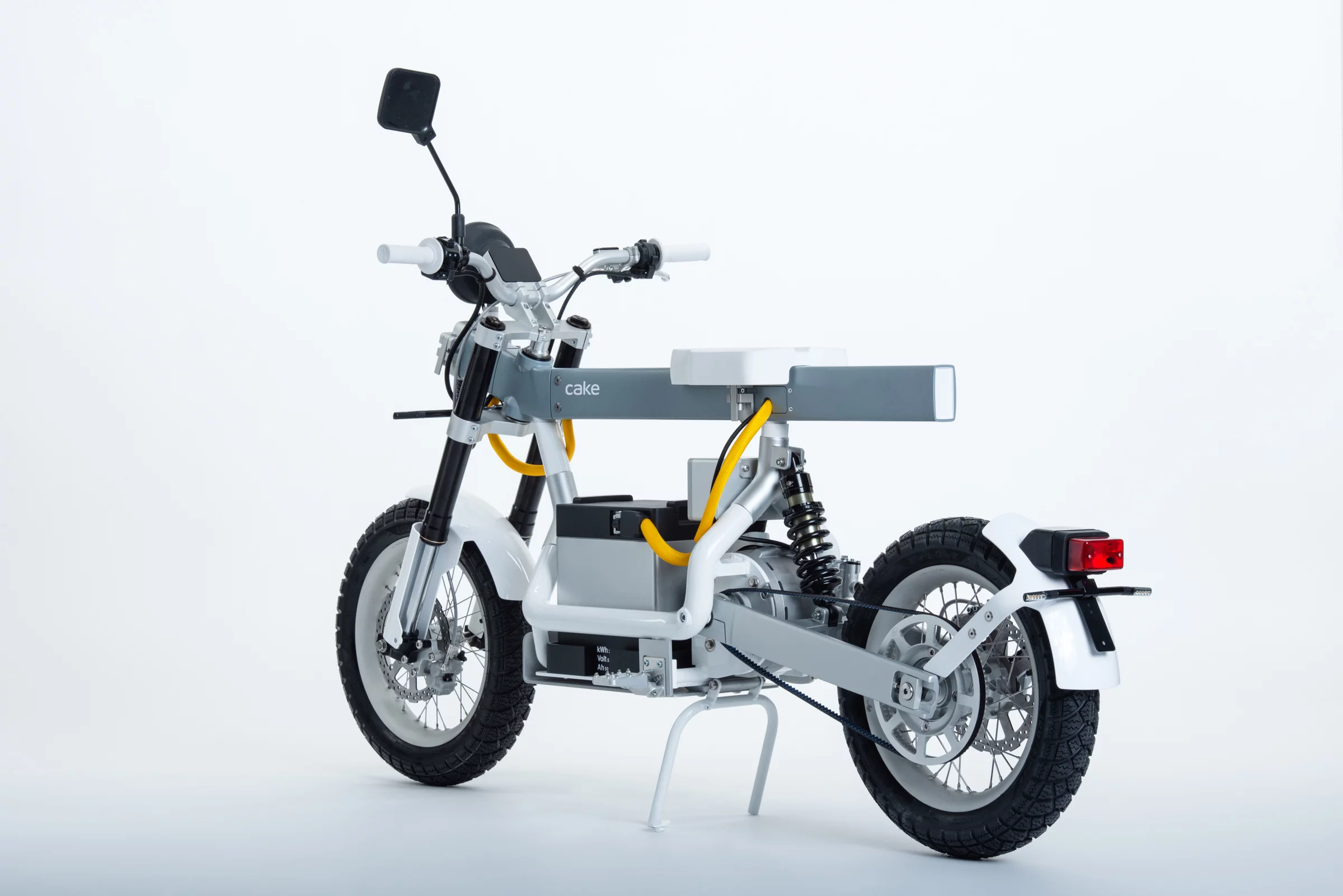 The Ösa is offered with a choice of two battery options, Lean for shorter per charge range and Long for more miles before having to plug in