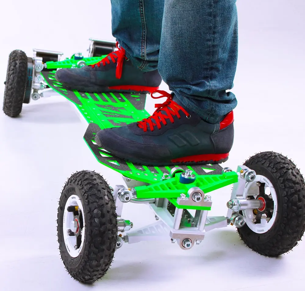 The Boardzilla features EV4's tilting mechanism