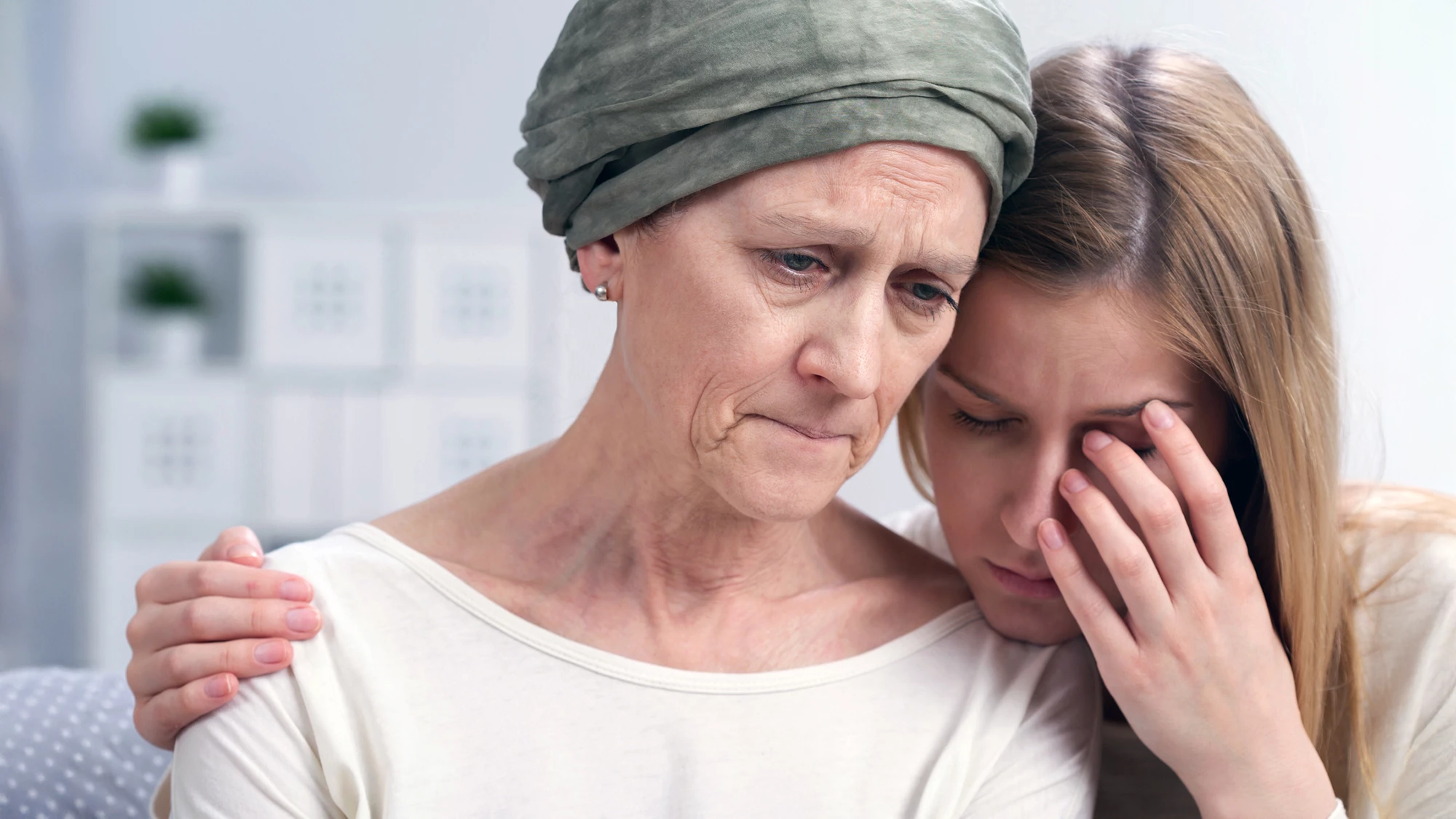 One dose of psilocybin reduced depression and anxiety in people with cancer, for up to two years