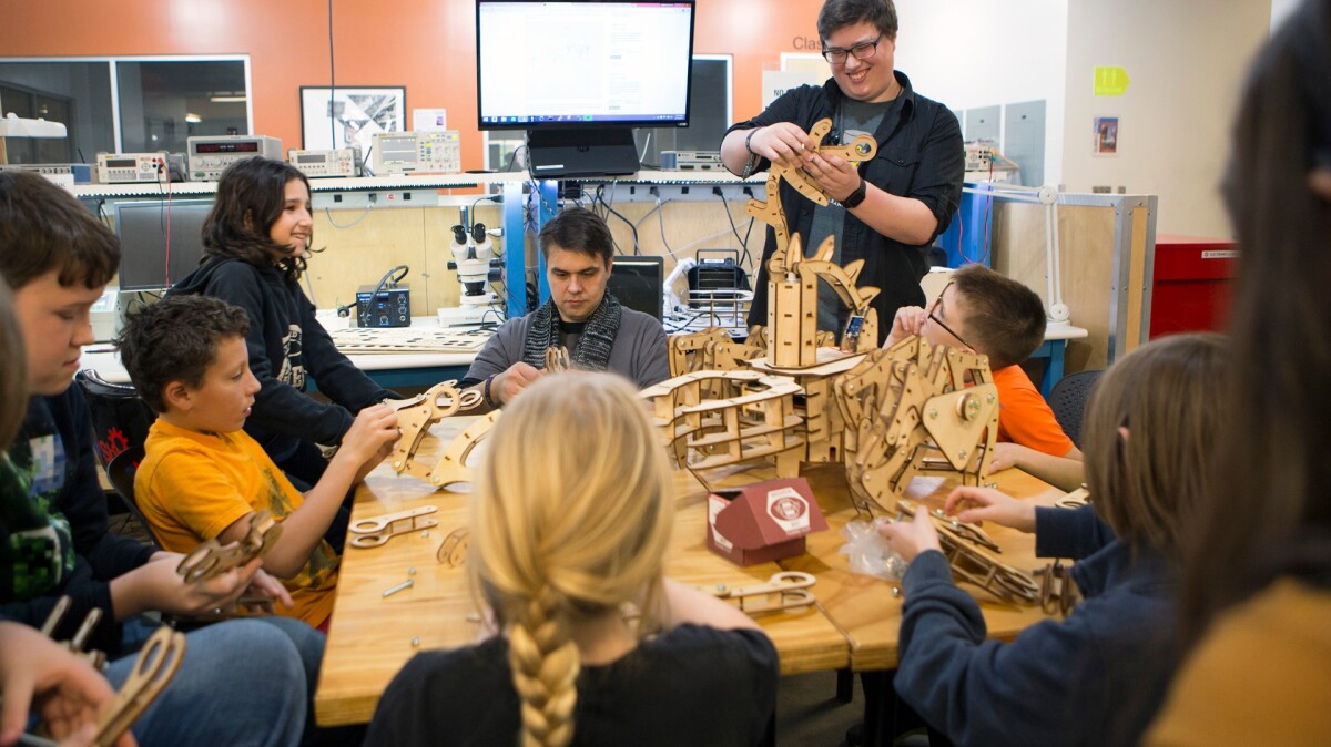 The build process is handled via lesson plans and videos, and you can even get physical copies of the instructions, making it easier to teach someone else, such as your kid, how to build the robot