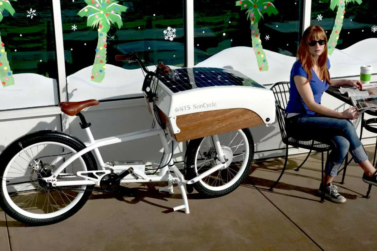The NTS SunCycle charges its battery using a built-in solar panel