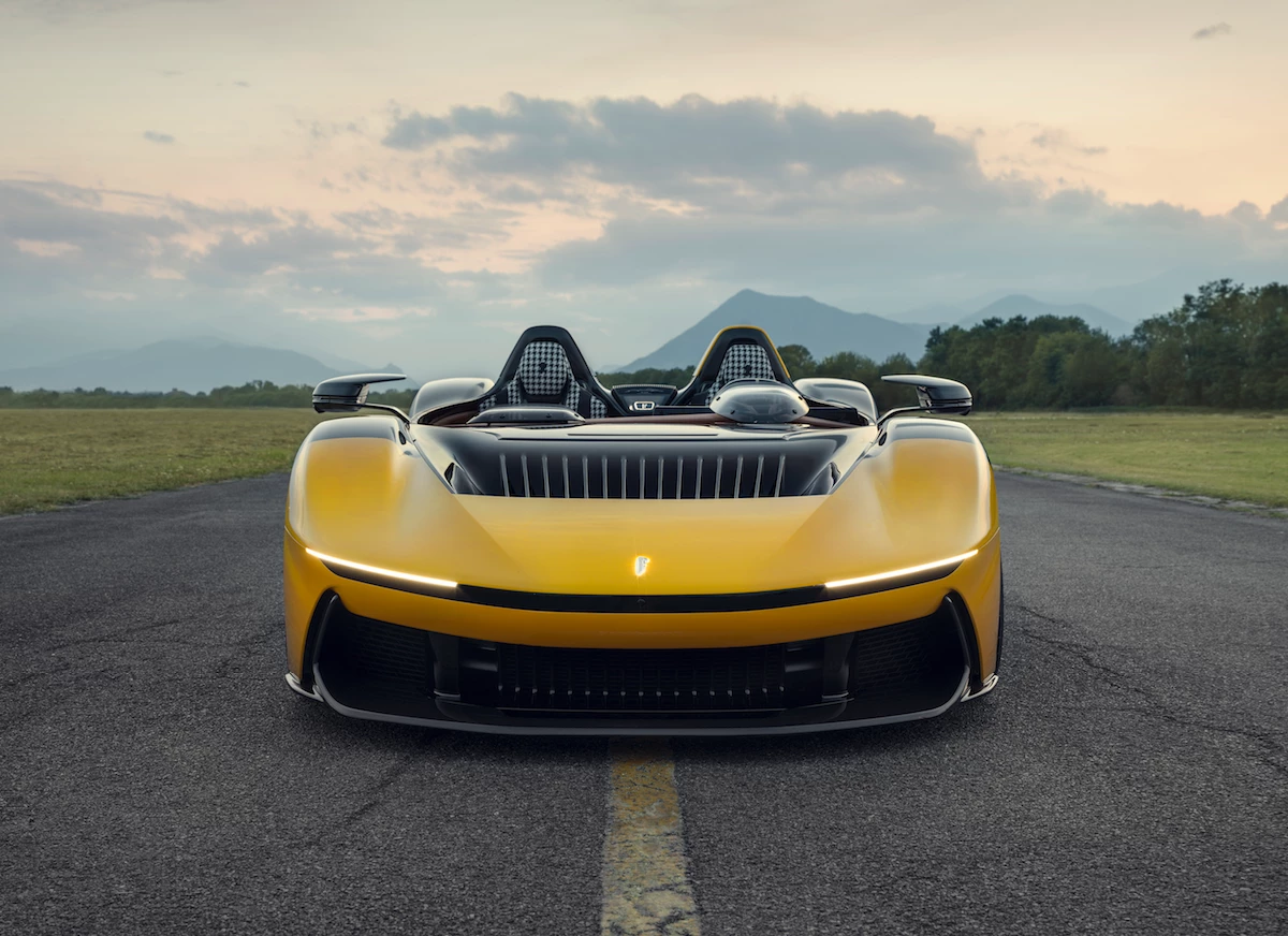 The B95's curved nose and light strips tie together with the Pura Vision concept it will appear alongside