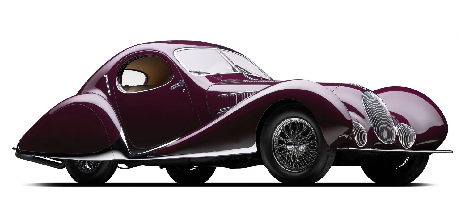 In 2016, the inaugural Peninsula Classics Best of the Best Award was awarded at Monterey Car Week. The award pits the winners of the The Quail Motorsport Gathering, the Pebble Beach Concours d’Elegance, the Amelia Island Concours d’Elegance, the Cartier Style et Luxe at the Goodwood Festival of Speed, England’s Concours of Elegance, and Italy’s Cavallino Classic. Hence the world’s finest automobiles from top concours events compete for the title of the most exceptional car in the world. This 1937 Talbot-Lago T150-C SS Coupé aérodynamique ‘Goutte d’Eau’ by Figoni & Falaschi, owned by Peter and Merle Mullin and The Peter Mullin Automotive Museum Foundation was named winner of the 2016 Peninsula Classics Best of the Best Award.