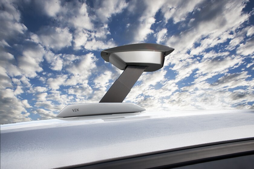 The Budii features a telescoping laser scanner on its roof called TrackView