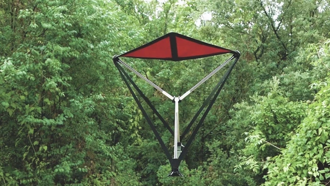 Early bird pledges start at €35 (US$40) on Kickstarter for the basic version of the Bip chair