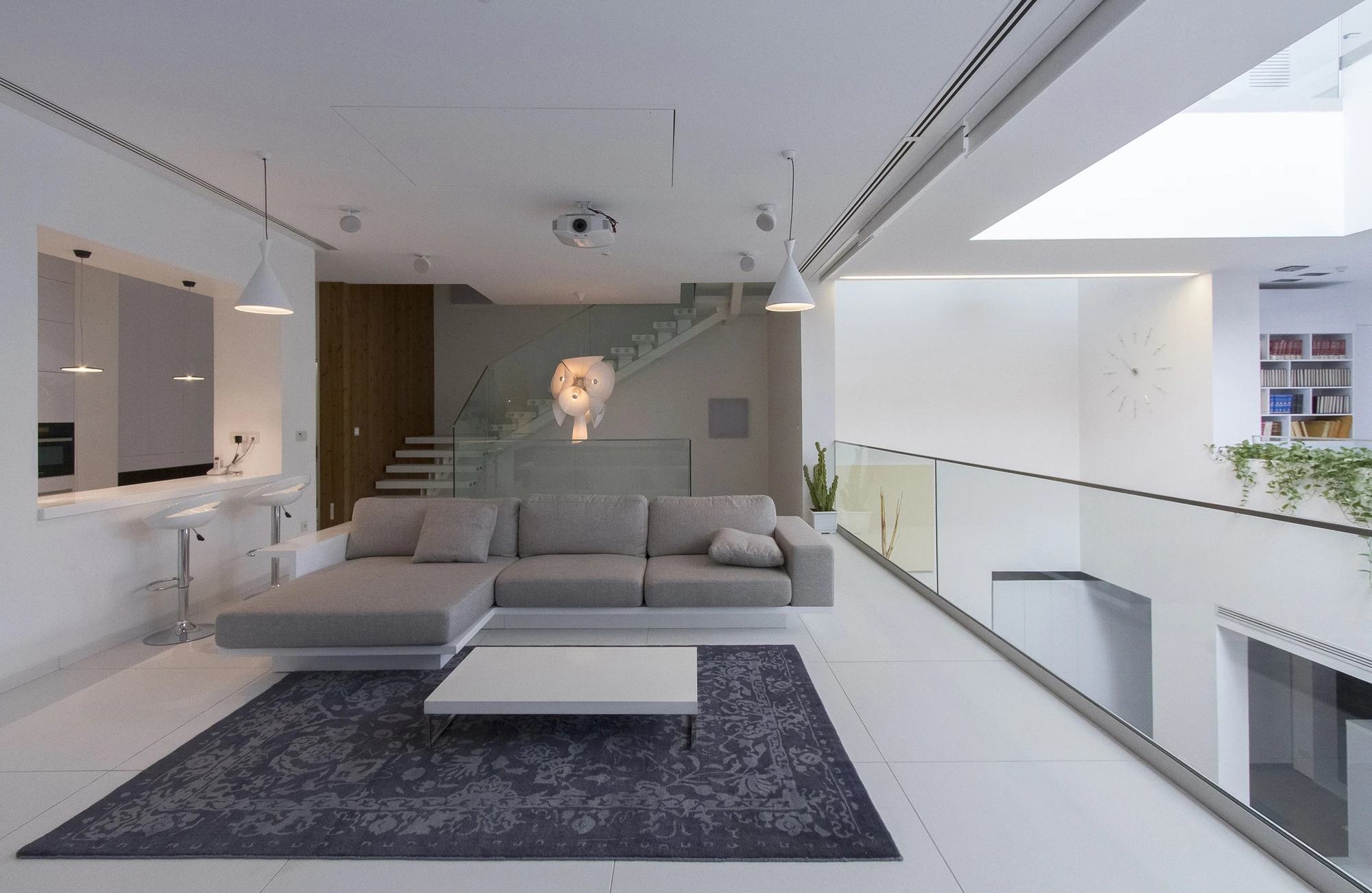 The home comprises a total floorspace of 1,400 sq m (15,000 sq ft) (Photo: Nextoffice)