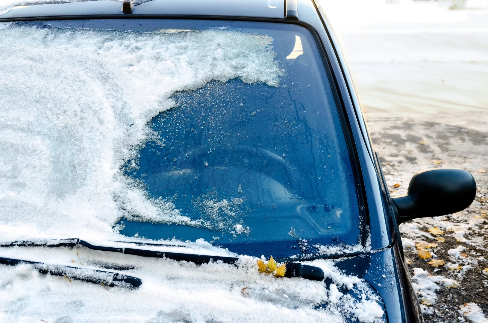 A new anti-icing material, made of phase-changing liquids, could keep surfaces frost-free up to 300 times longer than existing methods