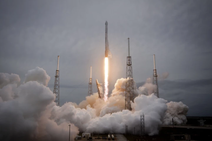 The first stage of the Falcon 9 rocket has made a controlled power landing on the surface of the Atlantic Ocean