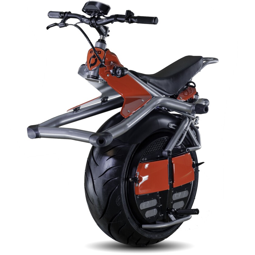 The Ryno is designed to resemble a conventional motorcycle in its controls and riding position