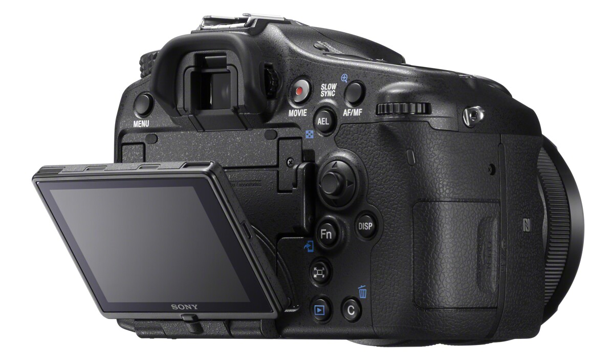 The Sony A77 II features a 3-way tiltable three-inch LCD monitor with 1,228k dots