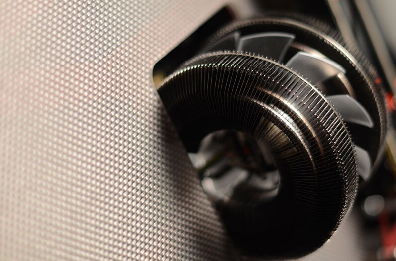 All components attach to the central aluminum backbone that's said to act like a huge heatsink, keeping things cool and quiet, and making everything accessible, adjustable and removable for easy modification