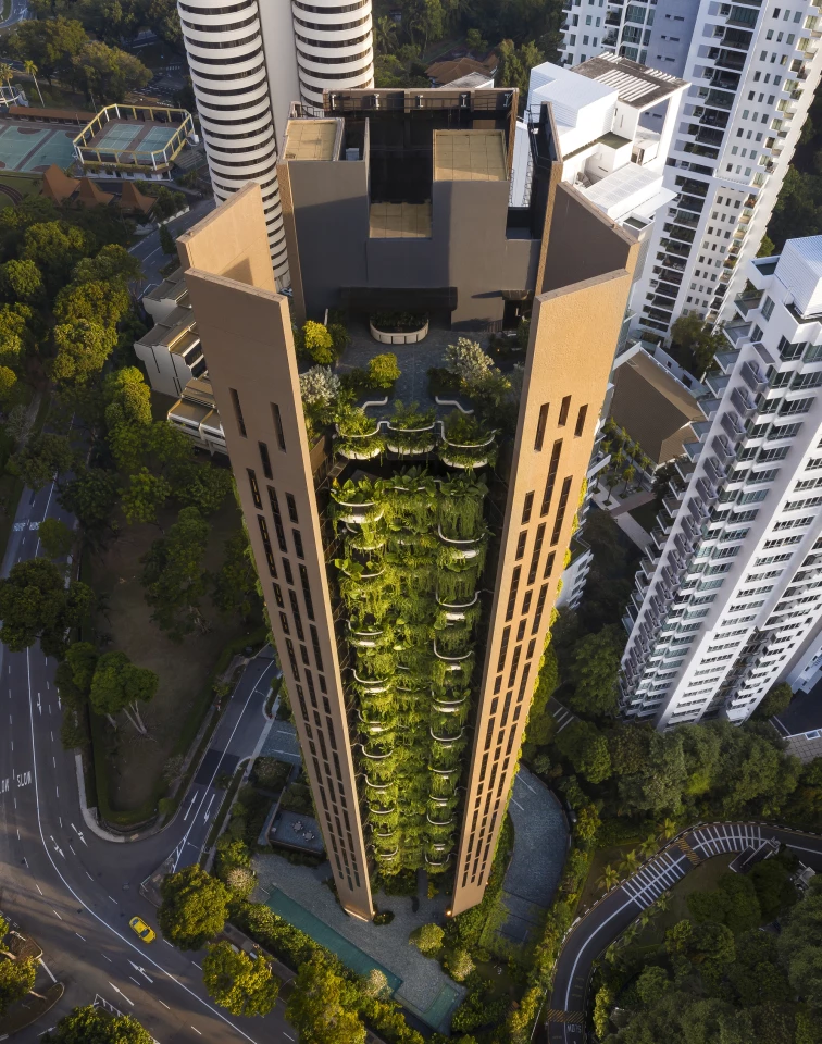Eden rises to a total height of 104.5 m (342 ft) and is covered in thousands of trees, shrubs, and plants
