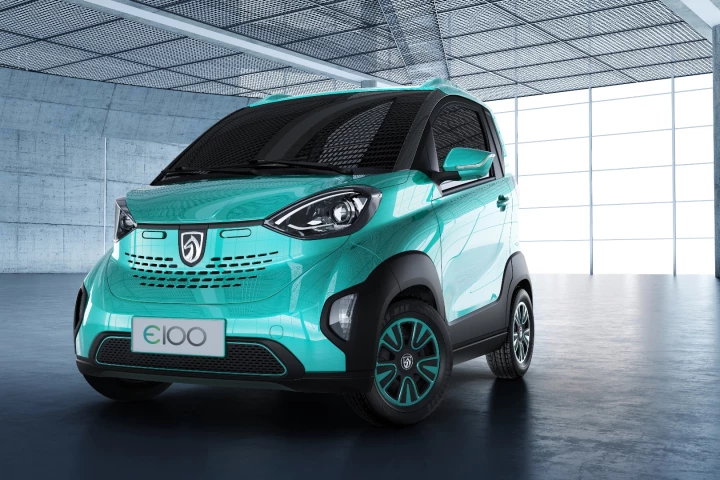 The E100 costs ¥35,800 (US$5,300) after government and local EV subsidies are taken into consideration