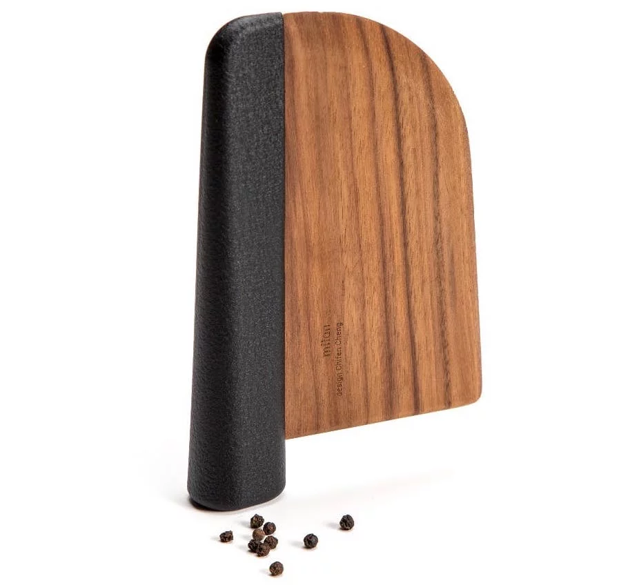 Conveniently, the butt of the Knife's cast-iron handle can also be used as a pestle to grind salt, pepper spices and nuts into dust