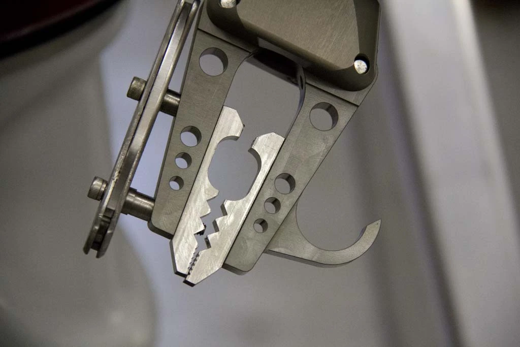 The Exosuit sports pincer-like appendages on the end of each arm (Photo: Nuytco Research)